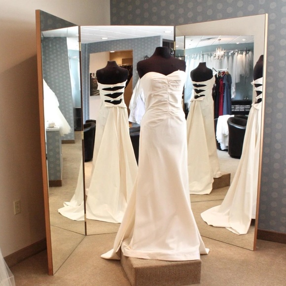 NICOLE MILLER SILK TRIPLE BOW BRIDAL WEDDING GOWN SZ 14 $1320 FU0003 IVORY - Picture 2 of 7